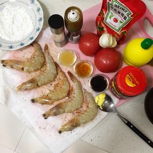 茄汁干烧大明虾的做法 步骤1