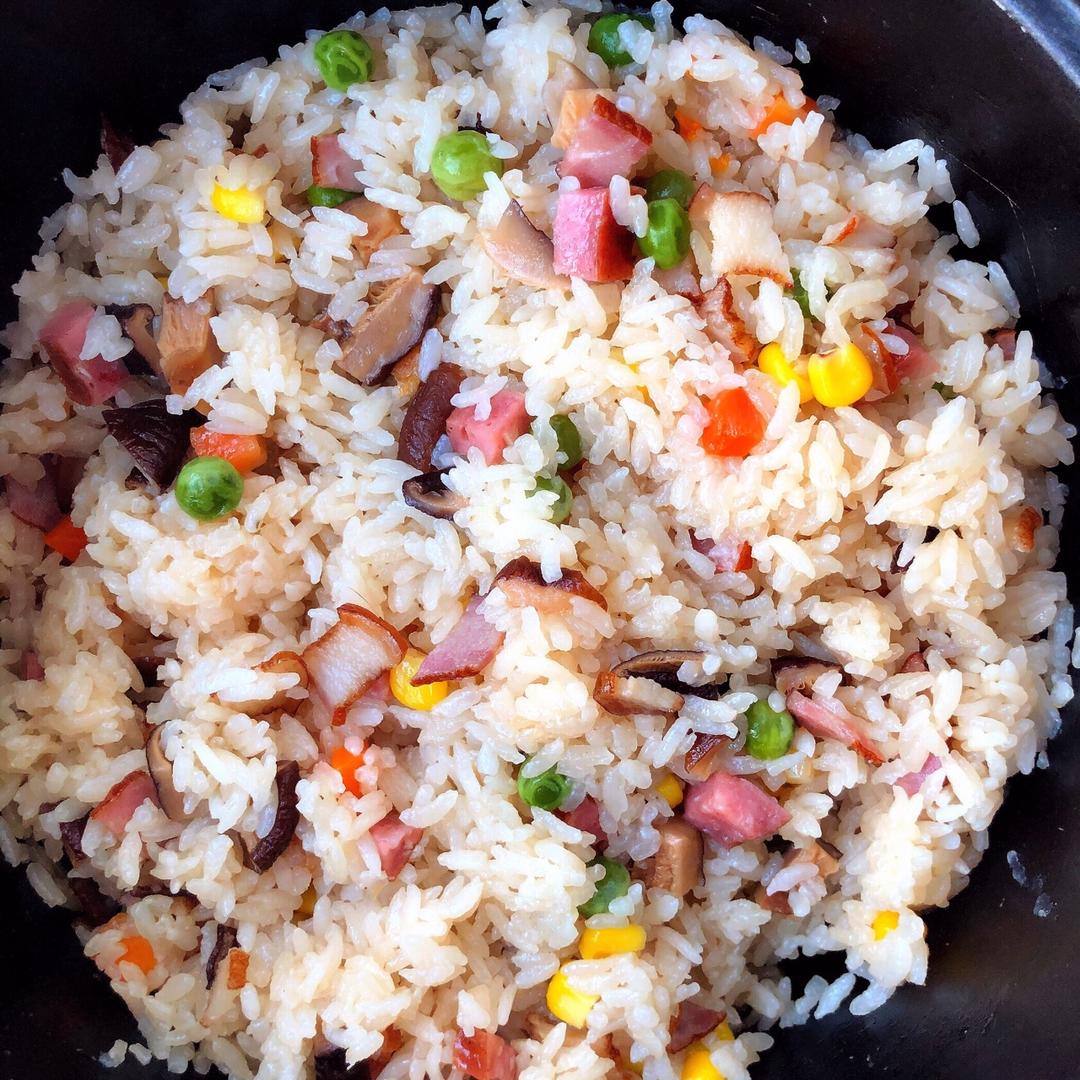 电饭锅香菇香肠饭(●´∀｀●)