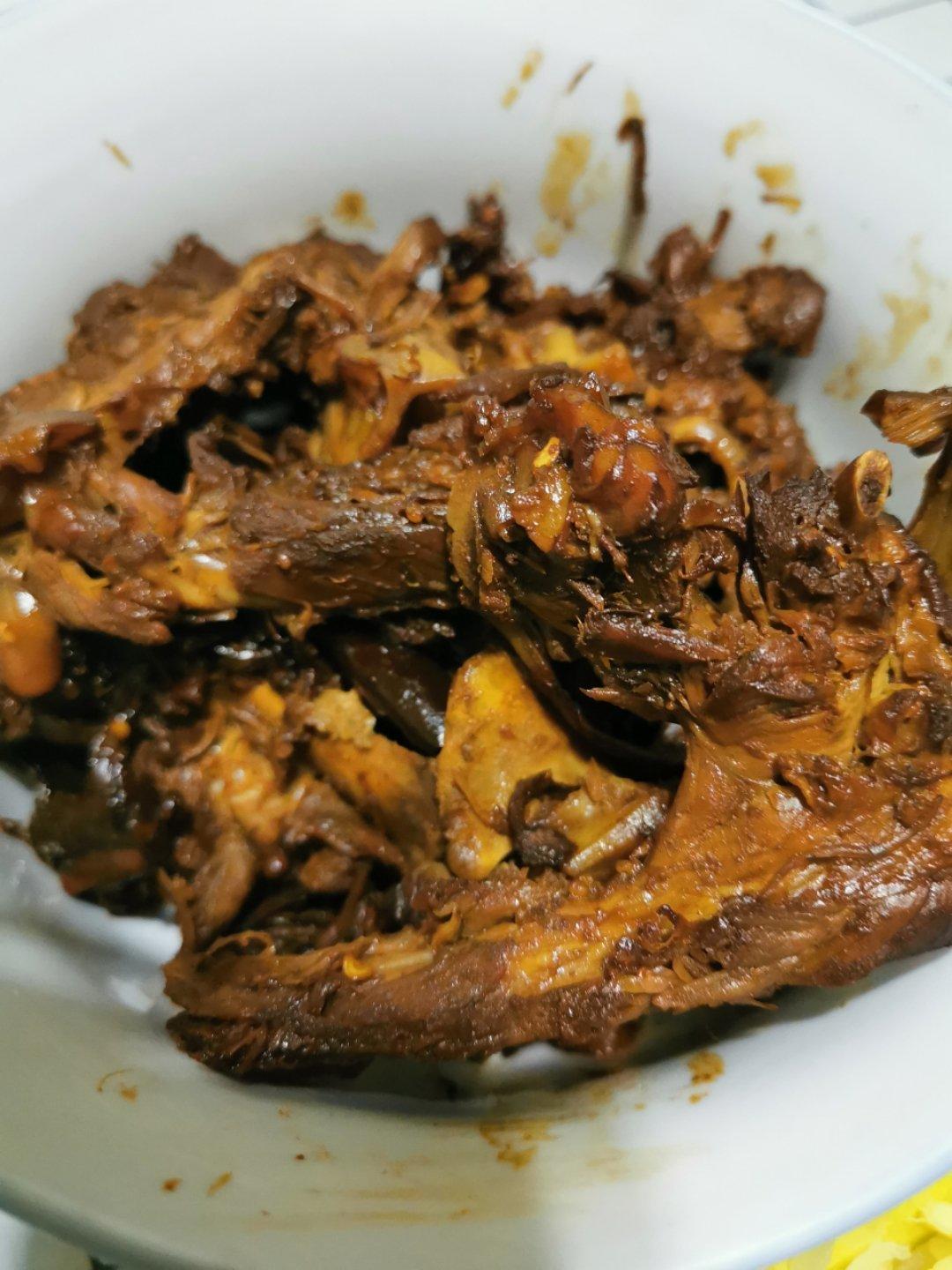 电饭锅之自制周黑鸭鸭锁骨