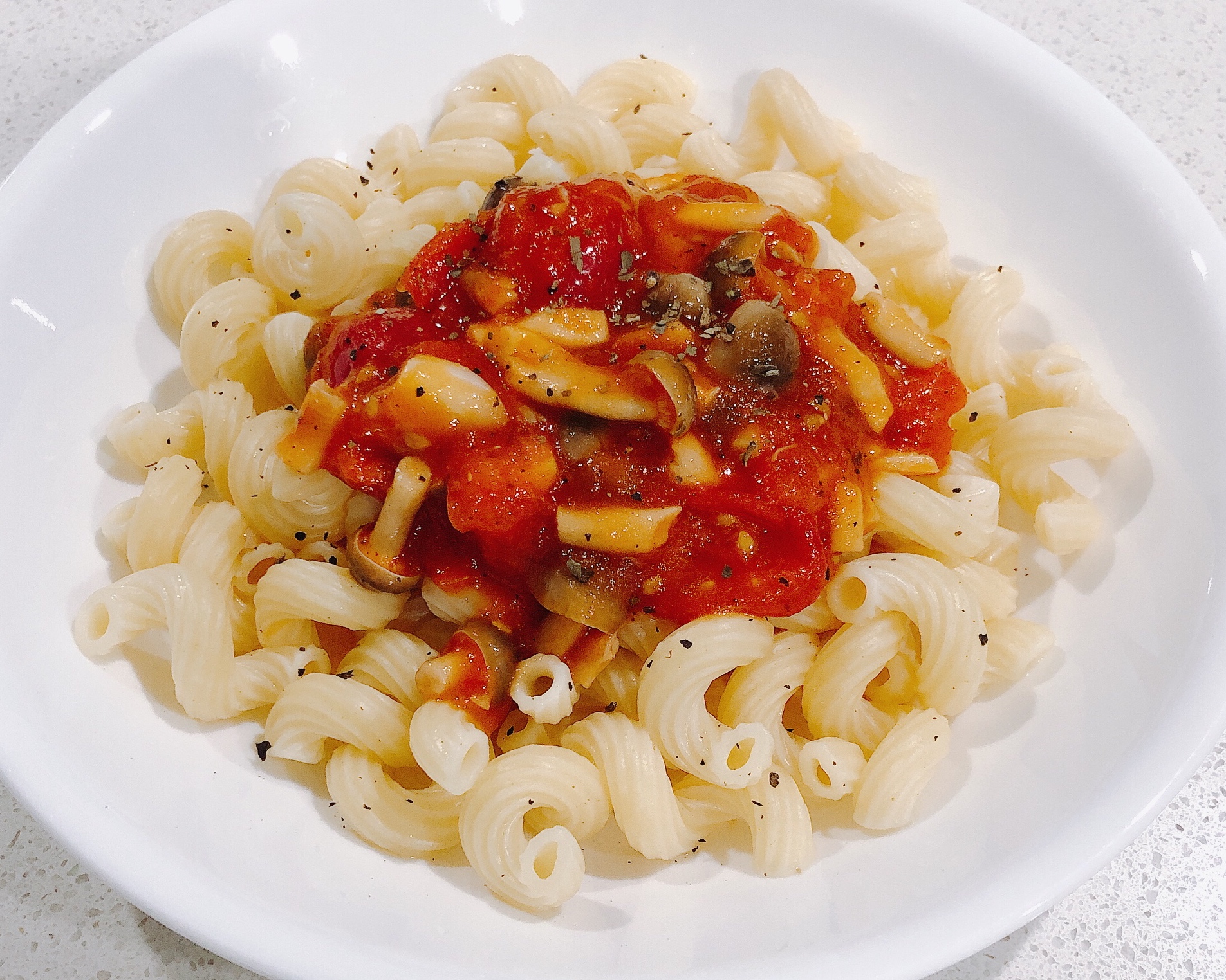 减脂餐 | 番茄蘑菇意大利面（通心粉）的做法