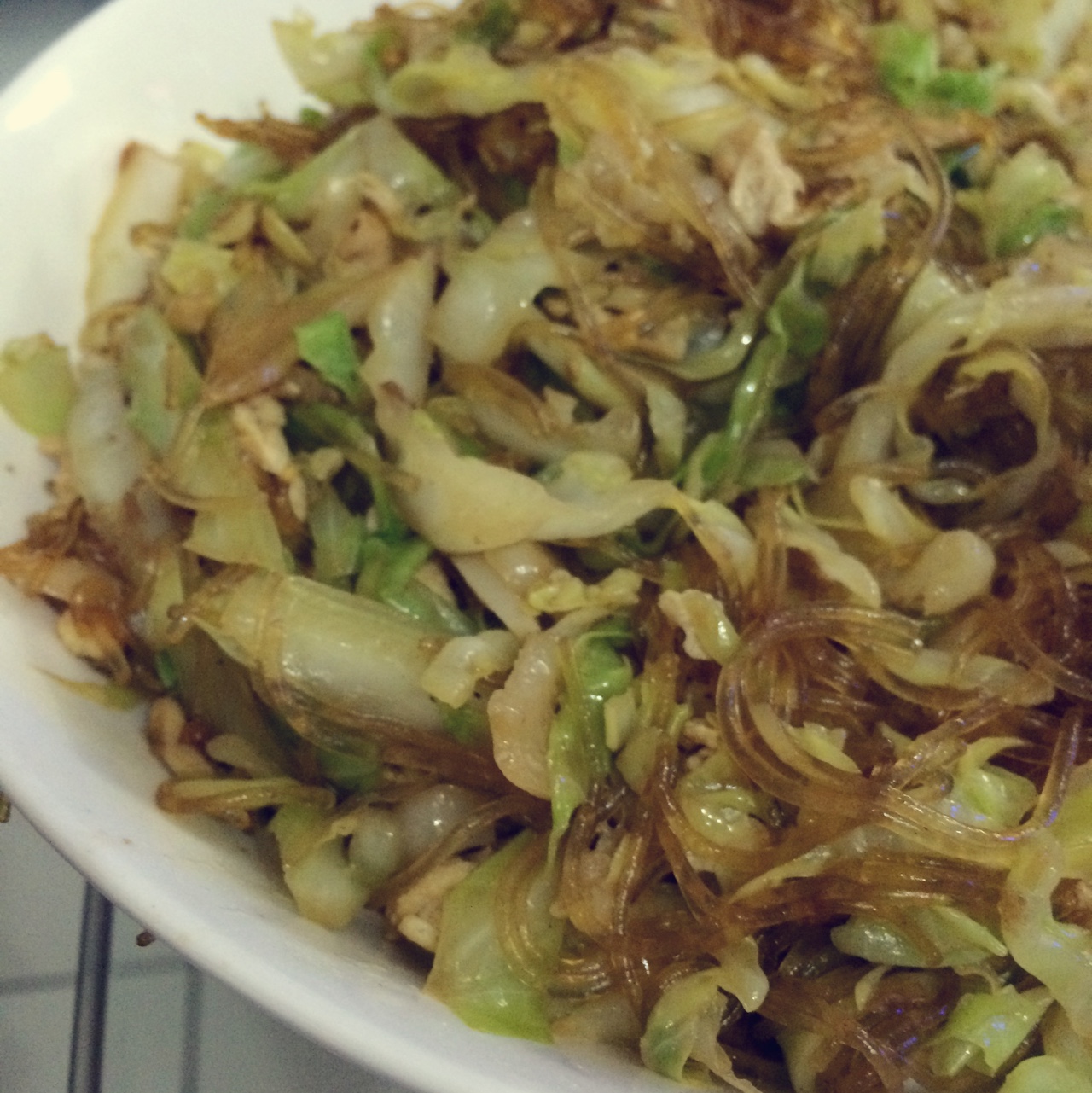 包菜粉丝炒鸡蛋