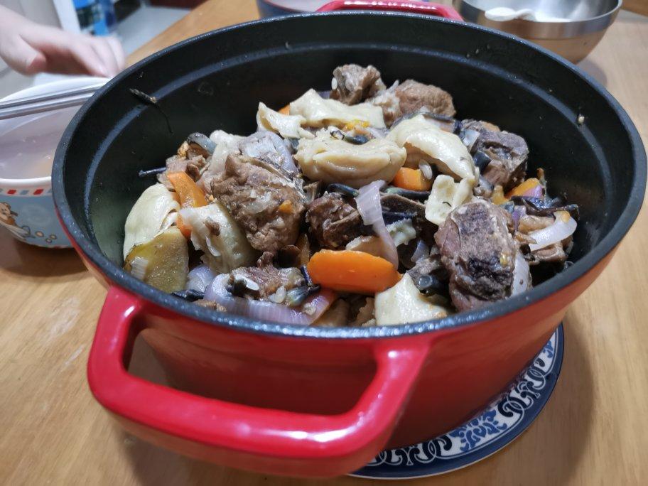 鸡肉垫卷子（超好吃焖面）