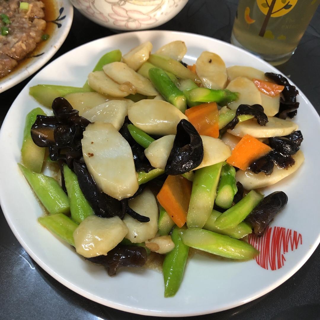 我的神仙菜单，芦笋炒虾仁山药木耳