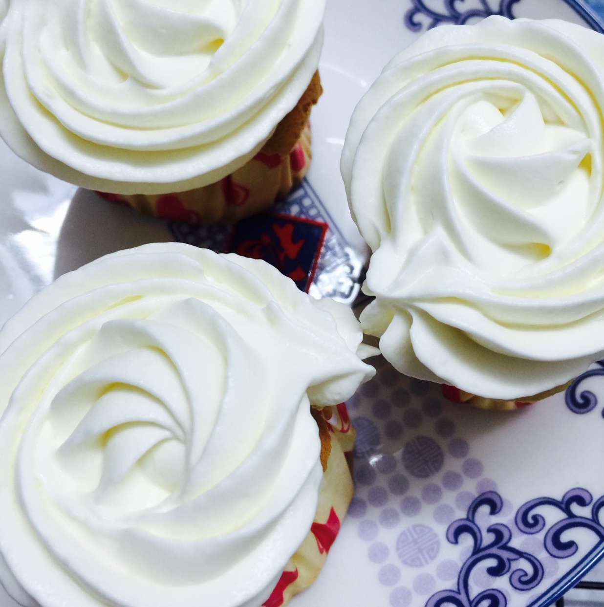 古典巧克力cupcake配马斯卡彭奶油霜