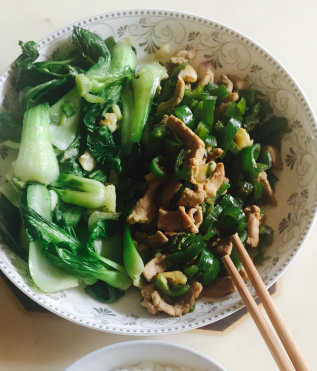孜然青椒炒肉