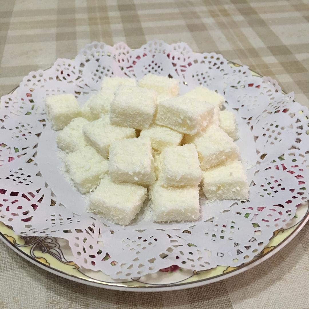 椰蓉牛奶小方