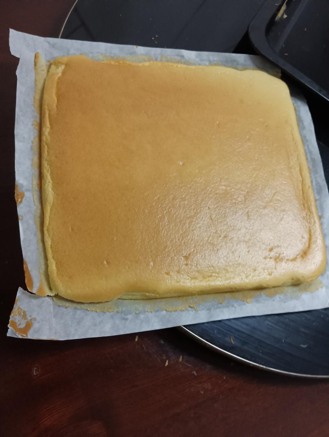 蛋糕卷这样做‼️不掉皮不开裂（小视频食谱）