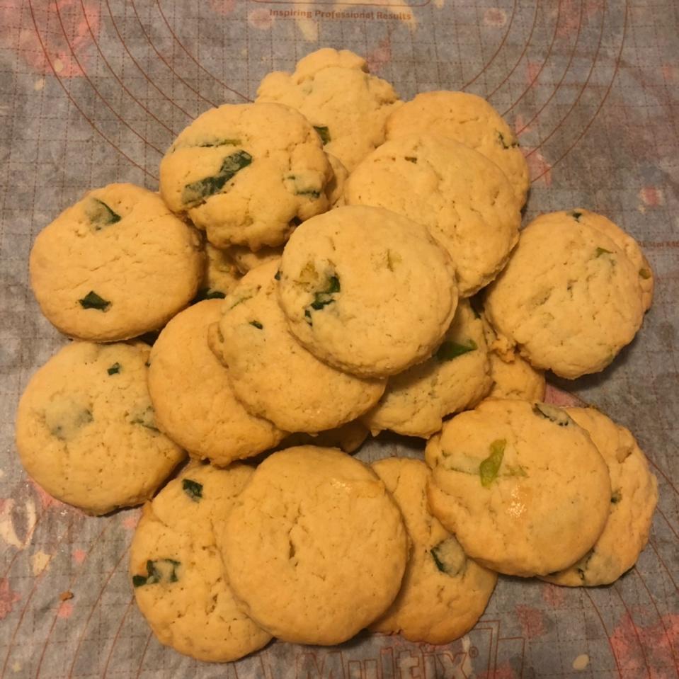 【葱味飘香的咸桃酥】