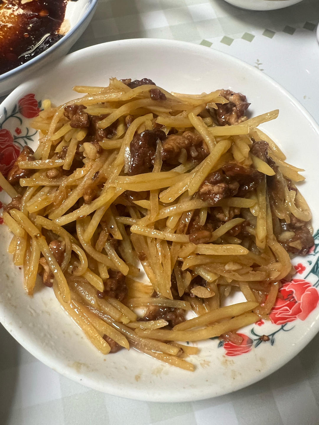 胡萝卜土豆炒肉