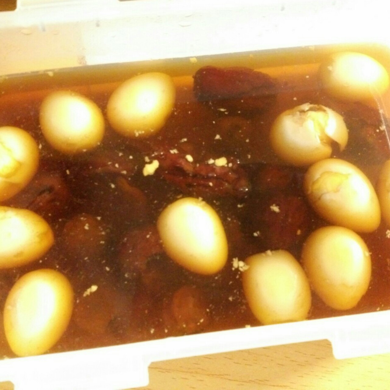 红枣百合煮鹌鹑蛋