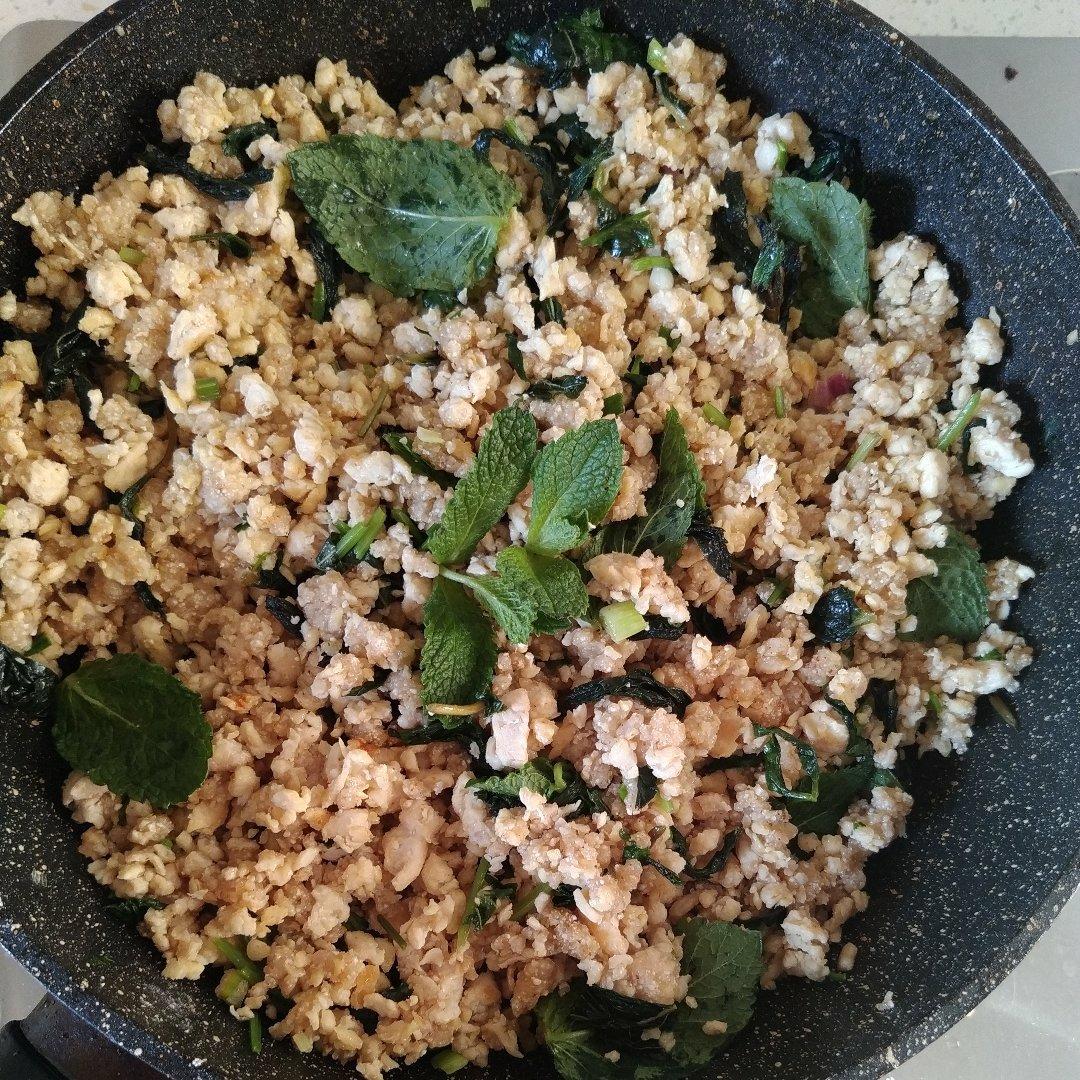 Larb Gai, 泰式薄荷鸡