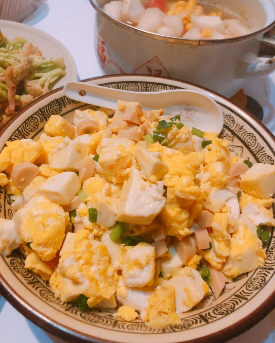 蛋包豆腐丁