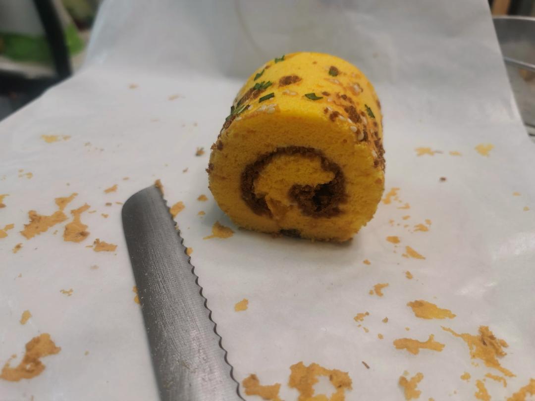 香葱海苔肉松芝麻蛋糕卷