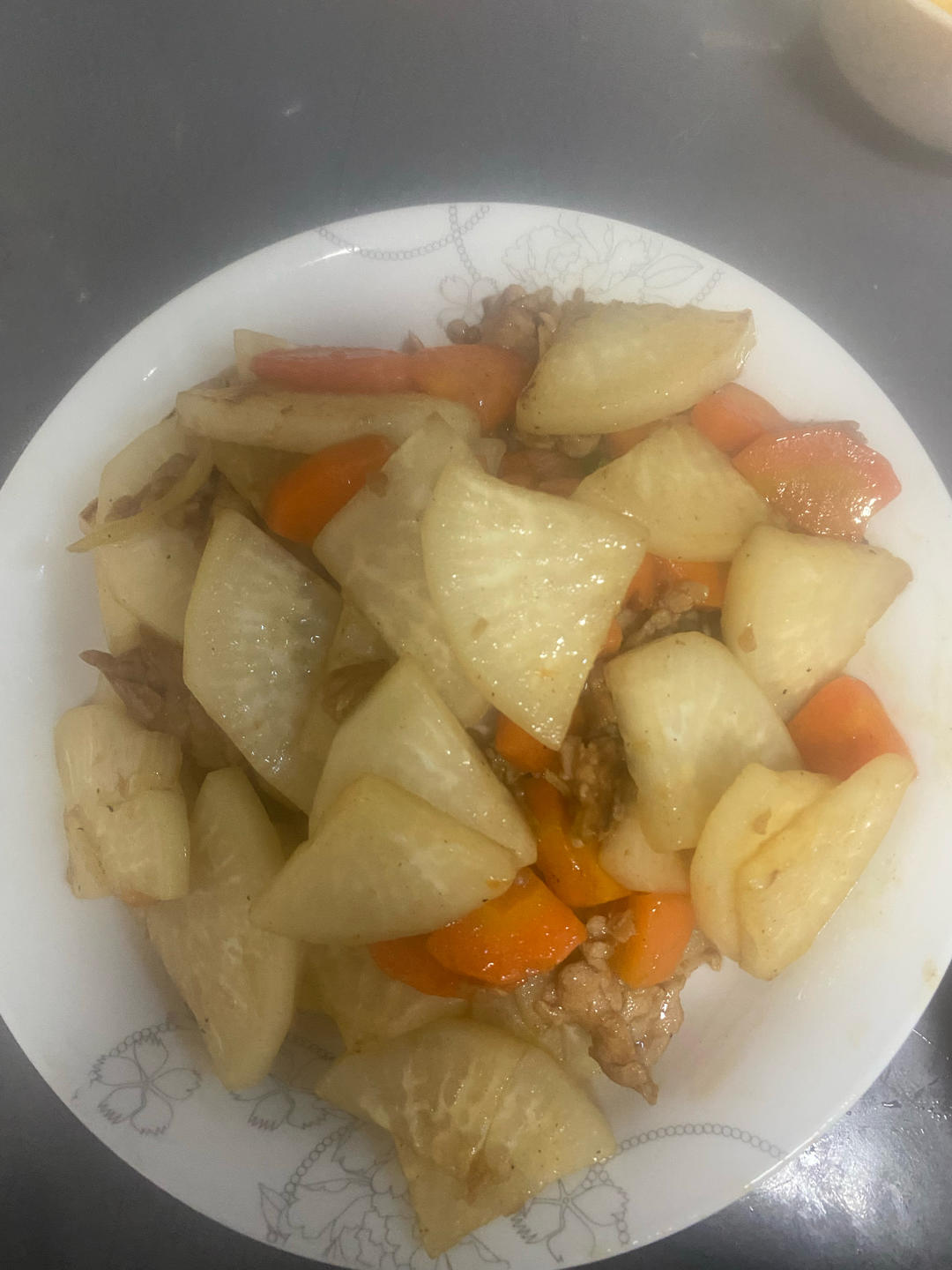 萝卜炒肉片，惊艳味蕾