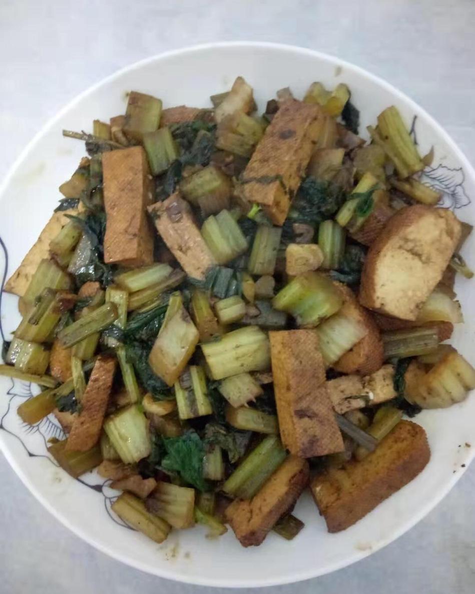 芹菜炒香干