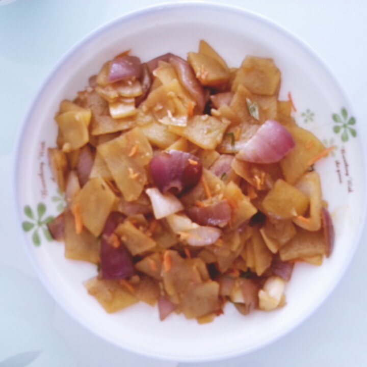 边吃边流泪的「孜然土豆片」