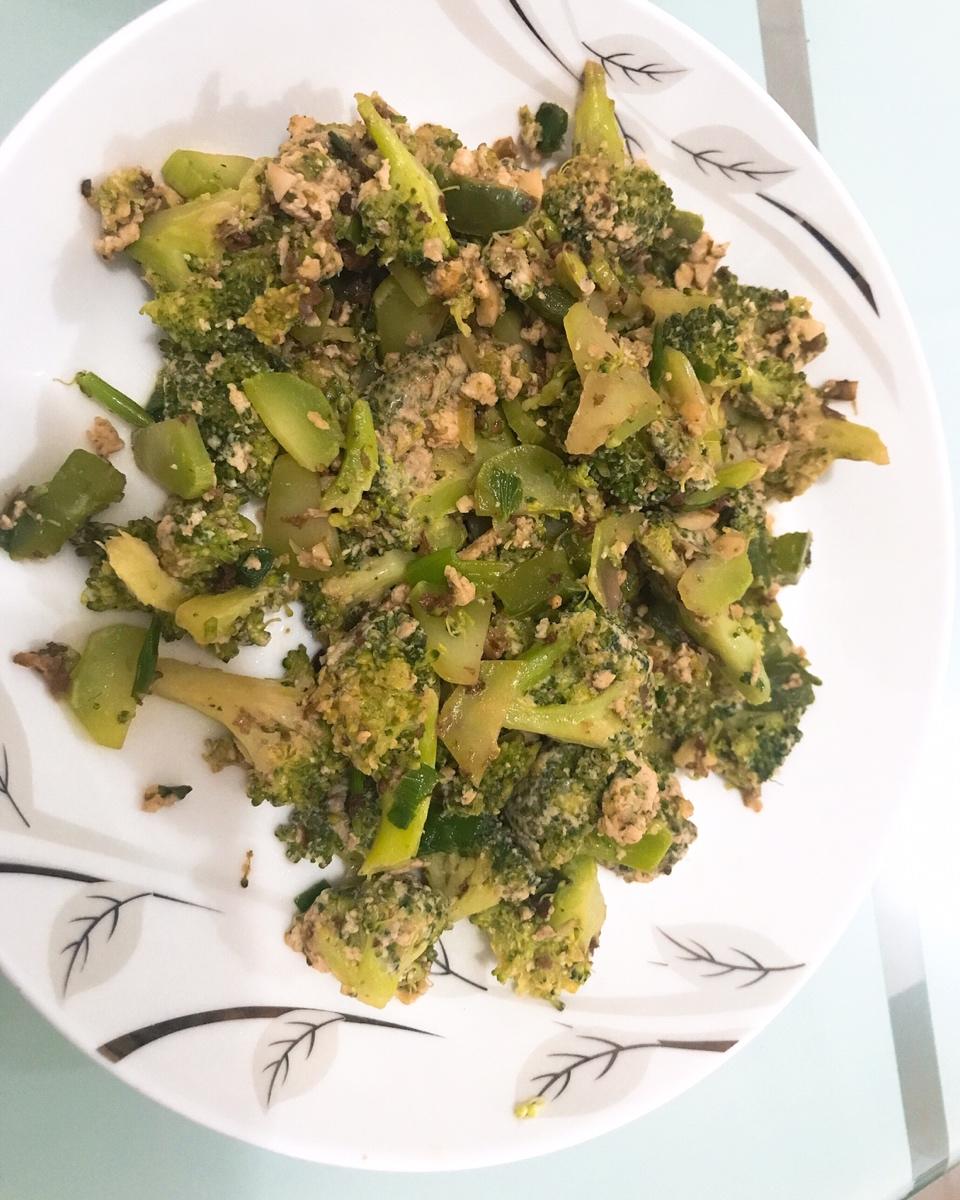 蛋炒白花椰菜(伪饭)-减脂料理
