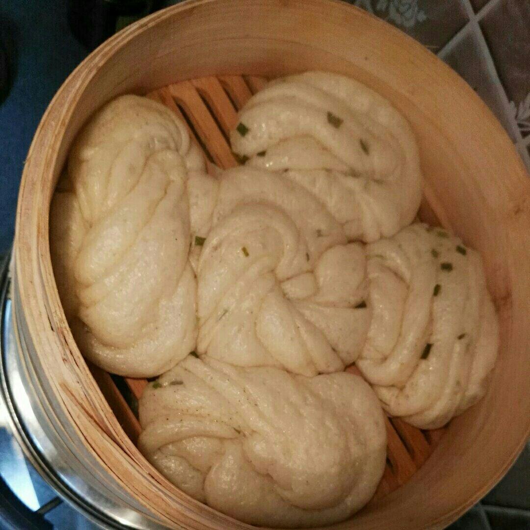葱油花卷 Steamed Roll