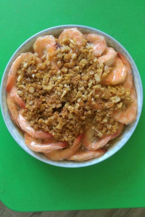 蒜蓉粉丝蒸大虾