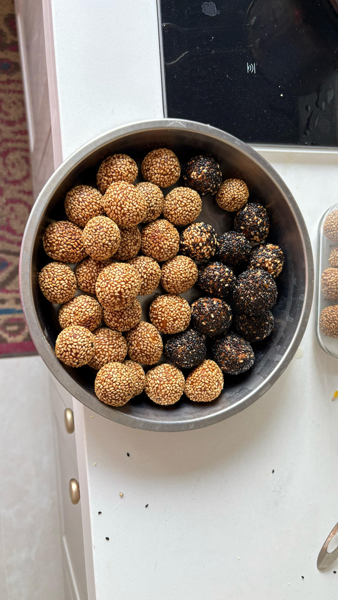 “南瓜芝麻球”聚餐必做小点心