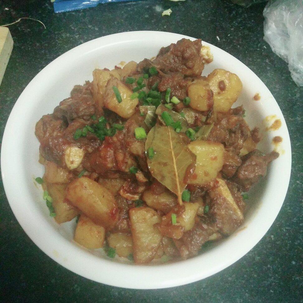 川味土豆烧排骨