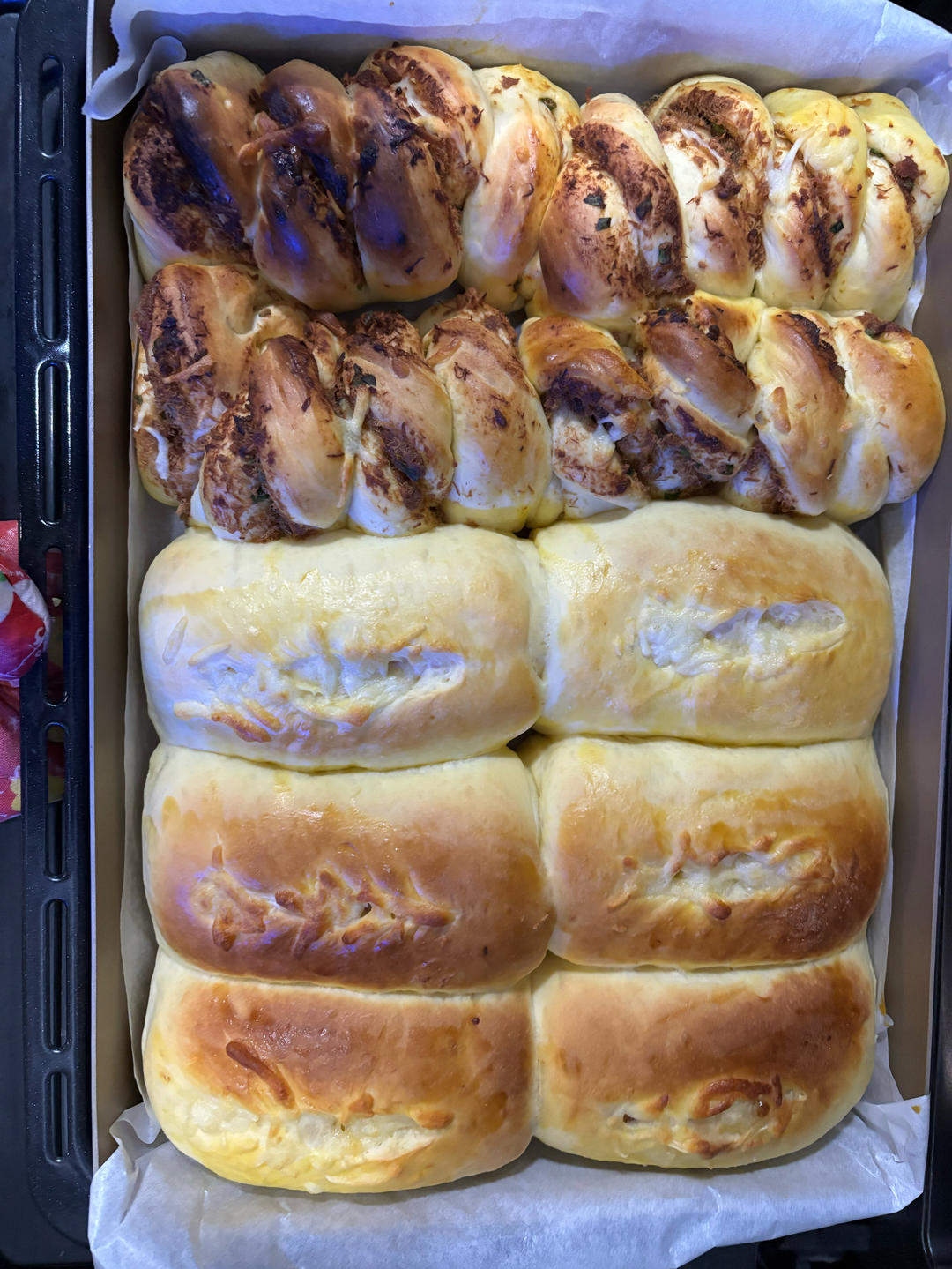 软妹子～香葱肉松面包