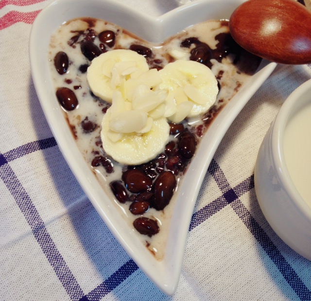 鲜果黑豆糯米饭