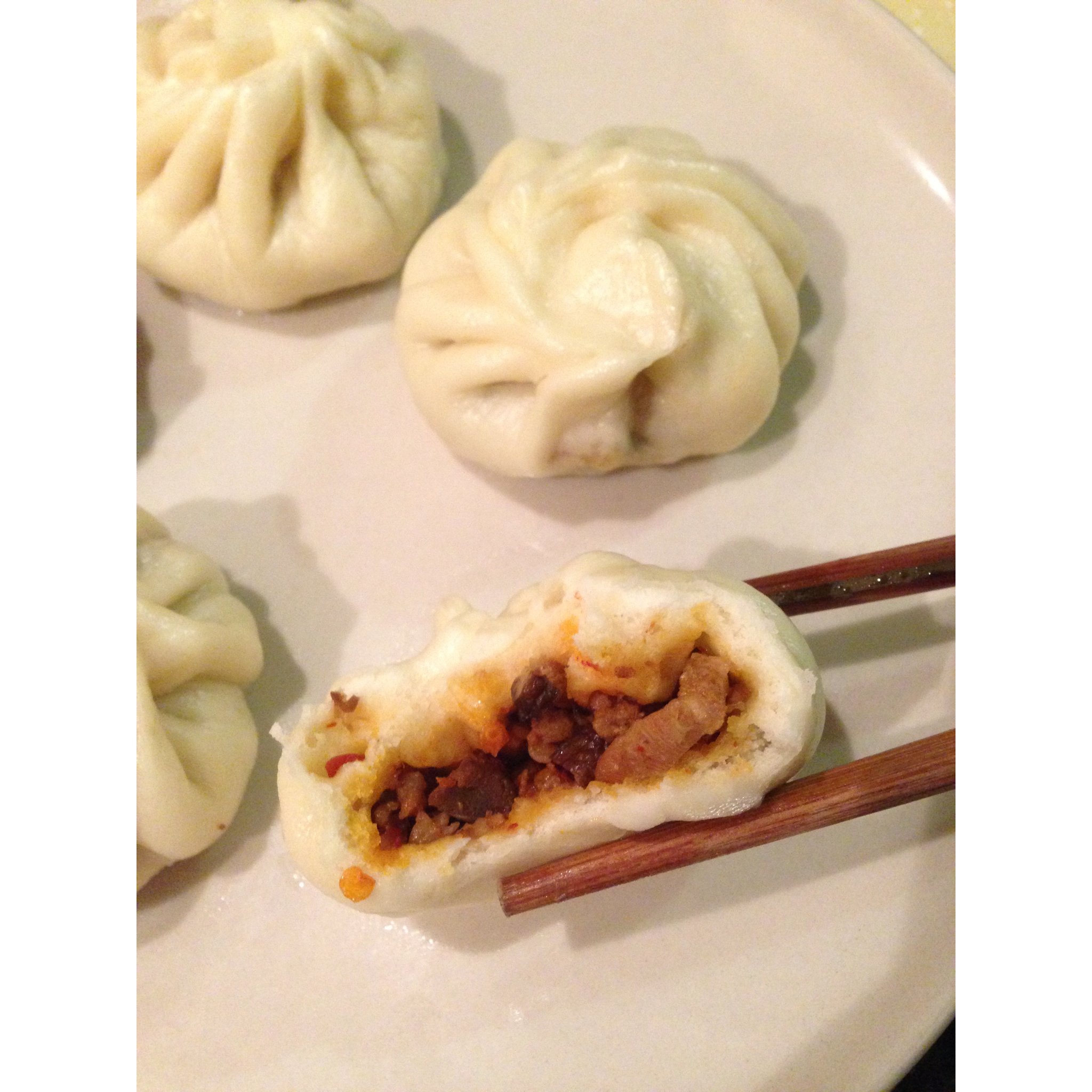 肉包子,杠杠的