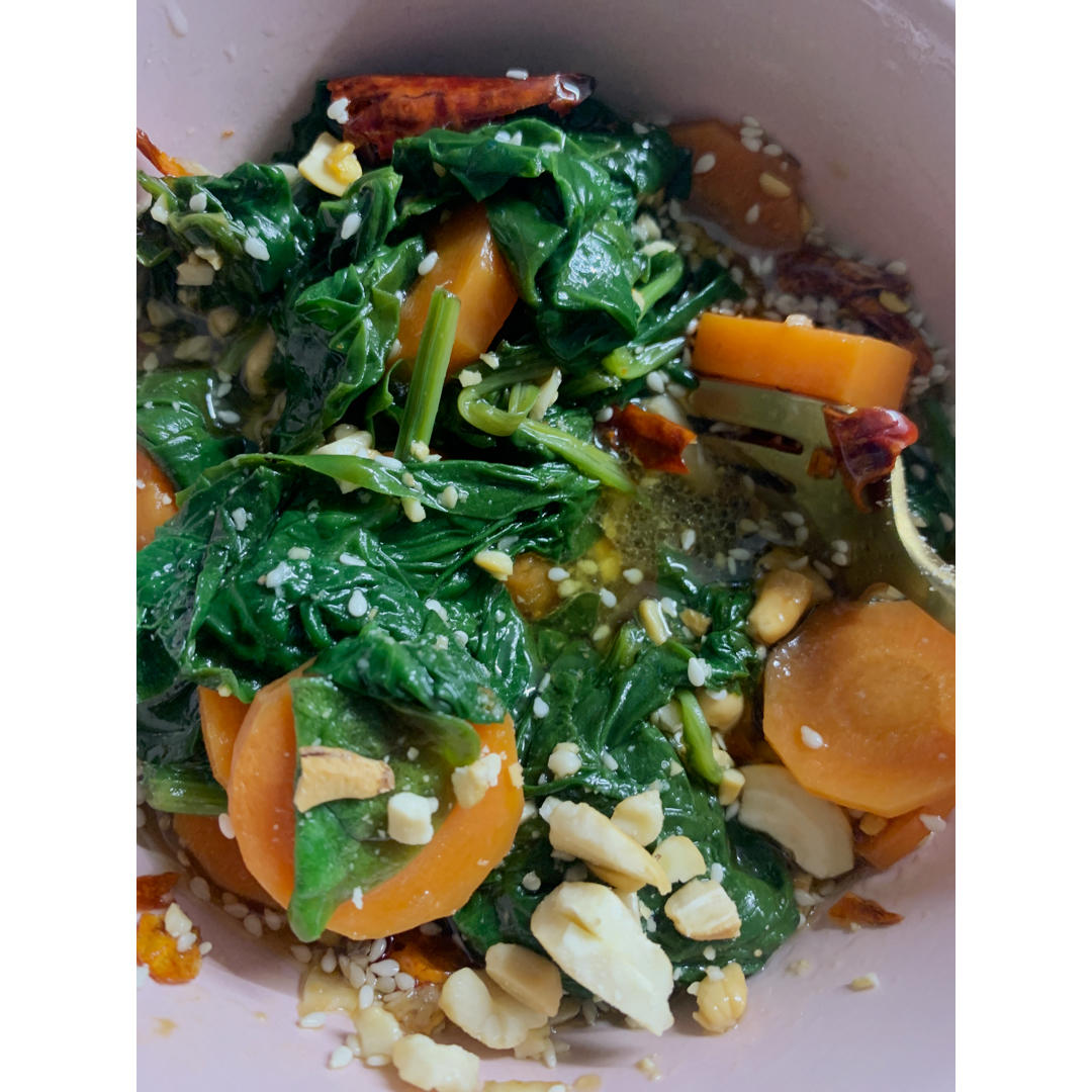 开胃爽口又营养的菠菜拌粉丝