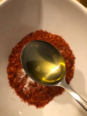 诱人的红油辣椒油的做法 步骤3