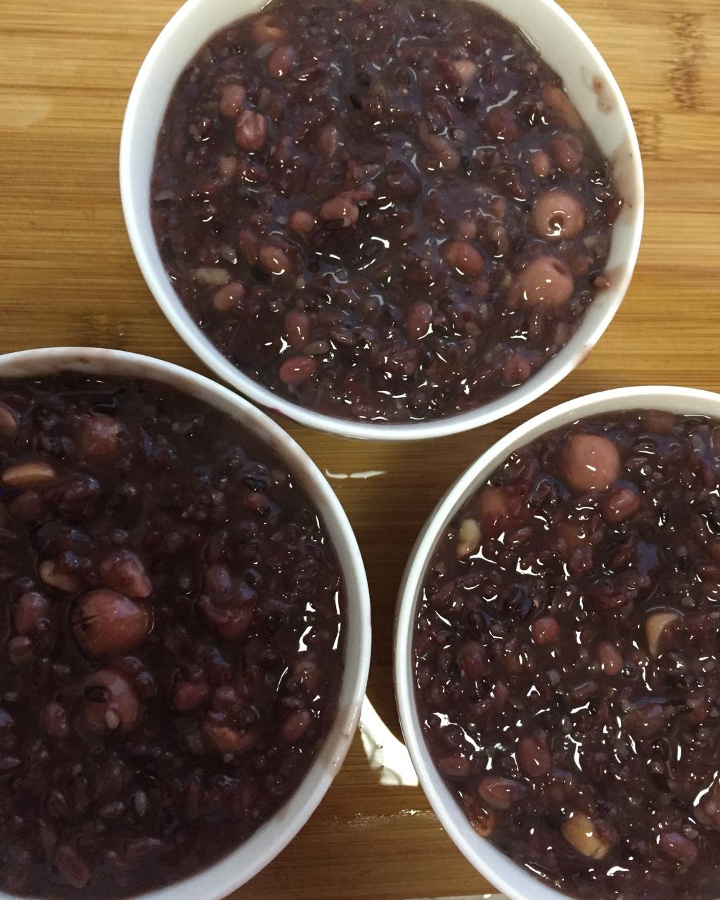 奔走的小葱花做的老北京腊八粥