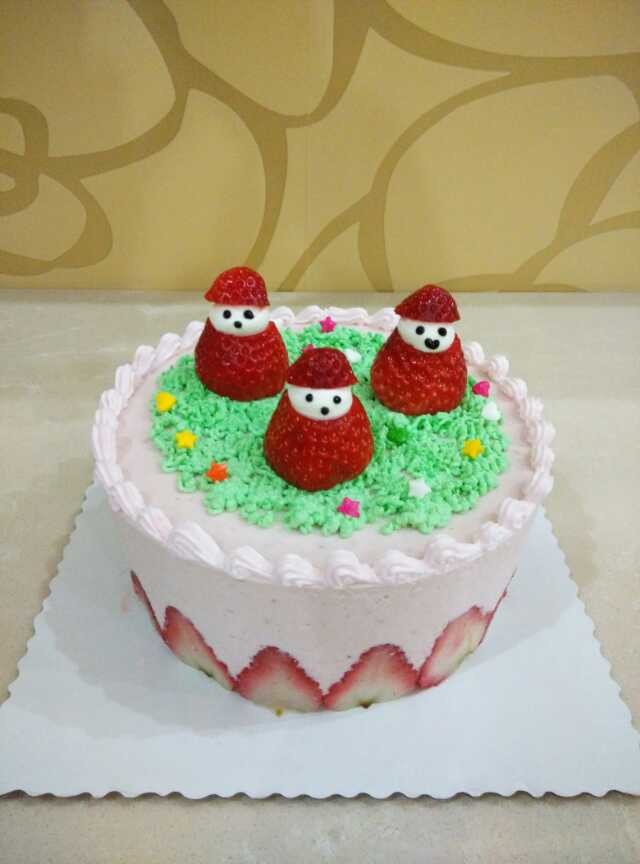 鲜奶油草莓蛋糕