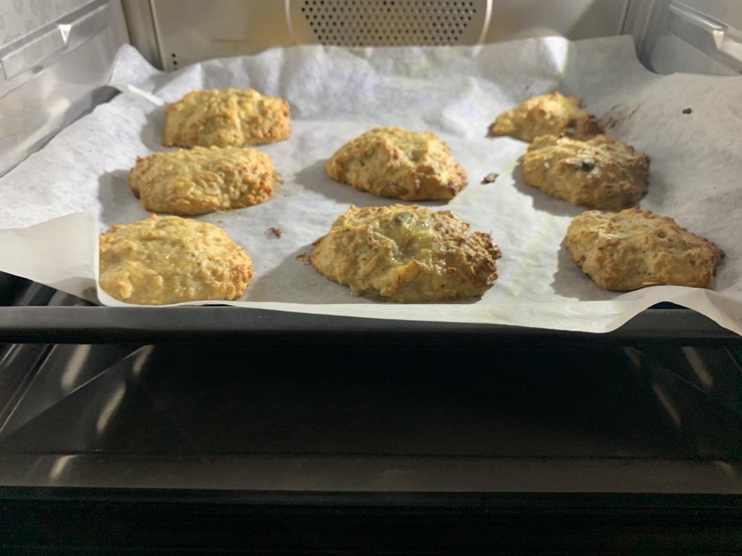 超简单-香蕉燕麦饼干（软软QQ的！）