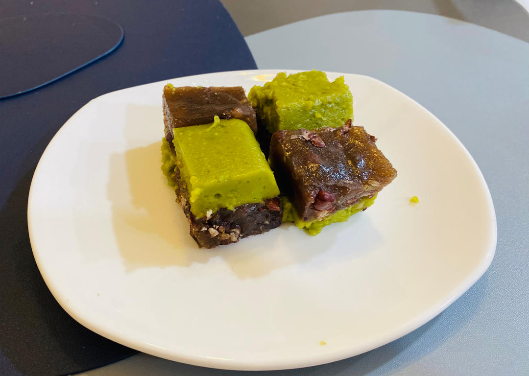 斑斓红豆马蹄糕，入口丝滑细腻，治愈心情的小甜点