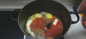 一见误终生--番茄木瓜牛腩汤的做法 步骤6