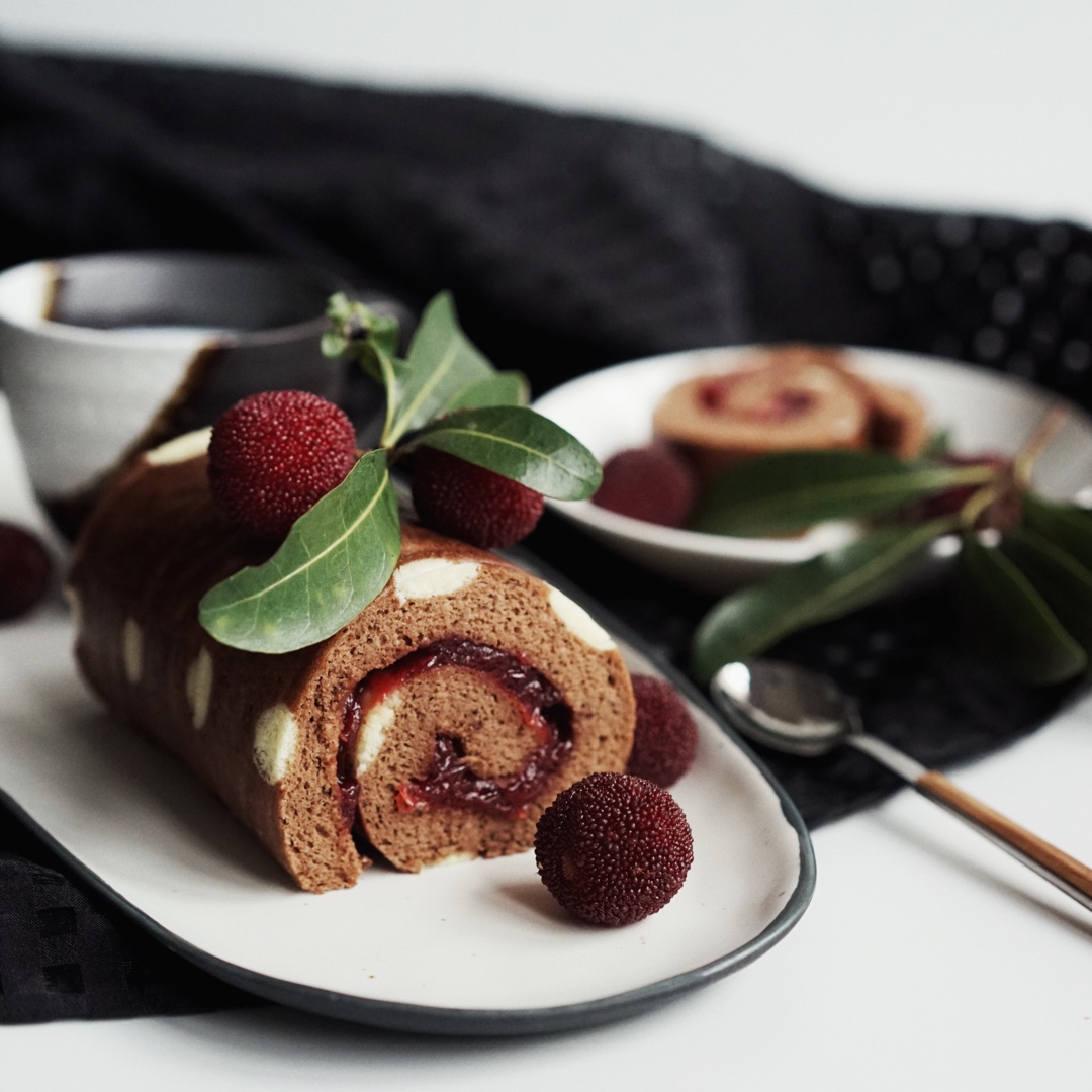 可可奶油波点蛋糕卷