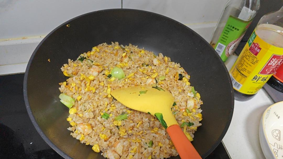 好吃到停不下来的酱油蛋炒饭