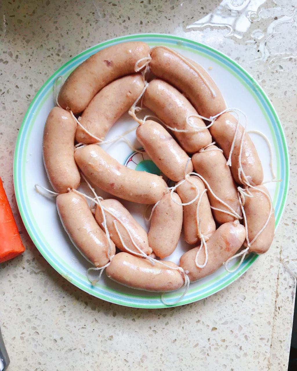 手机用户8090_k1yn做的一次学会4种老少皆宜的快手自制香肠