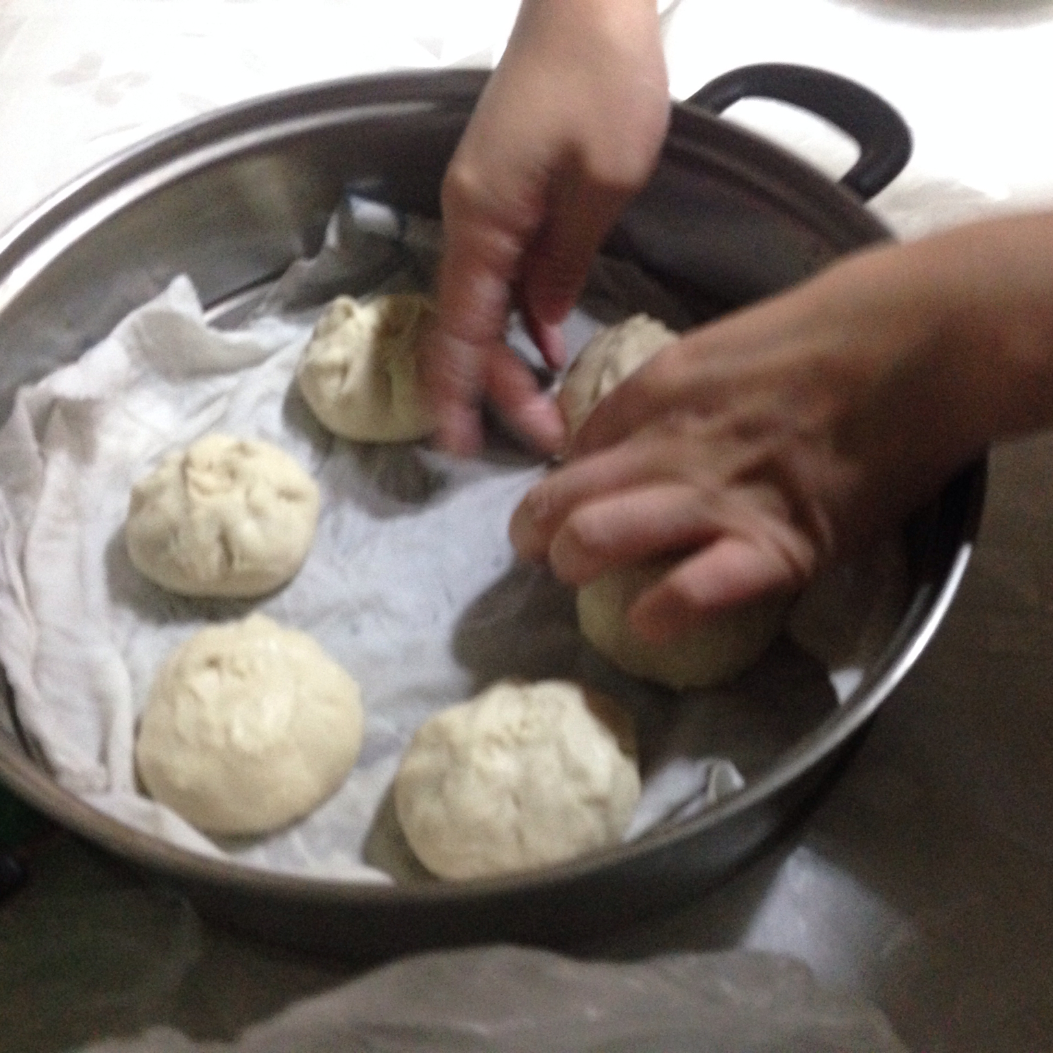 肉包子,杠杠的