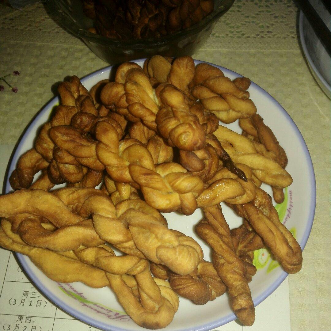 鸡蛋小麻花