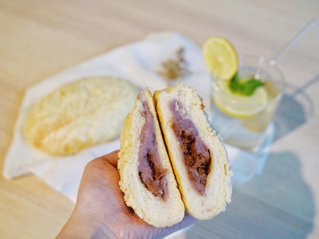 芋泥咸蛋黄软欧包