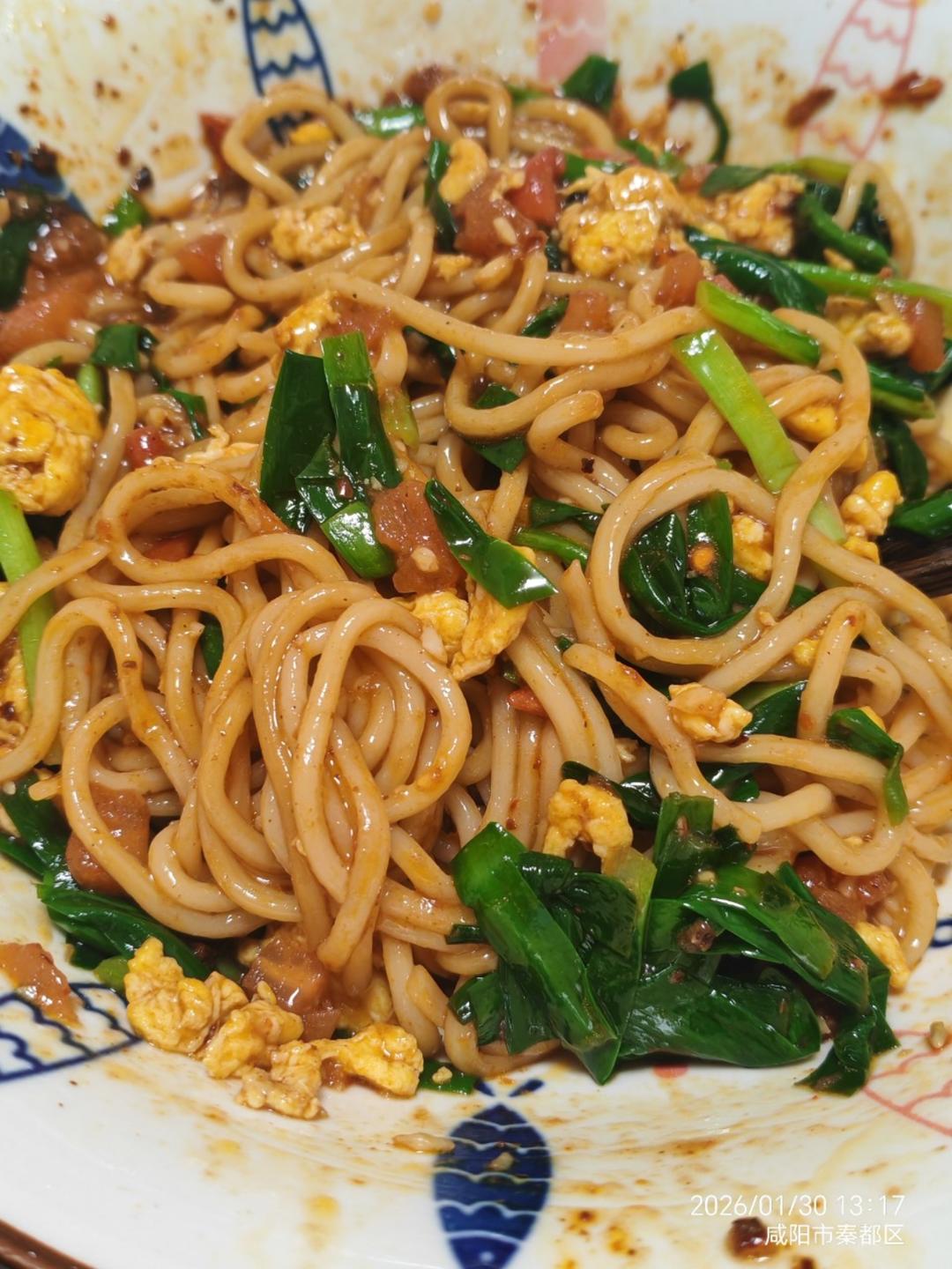 好吃到一碗绝对不够吃的油泼棍棍面！