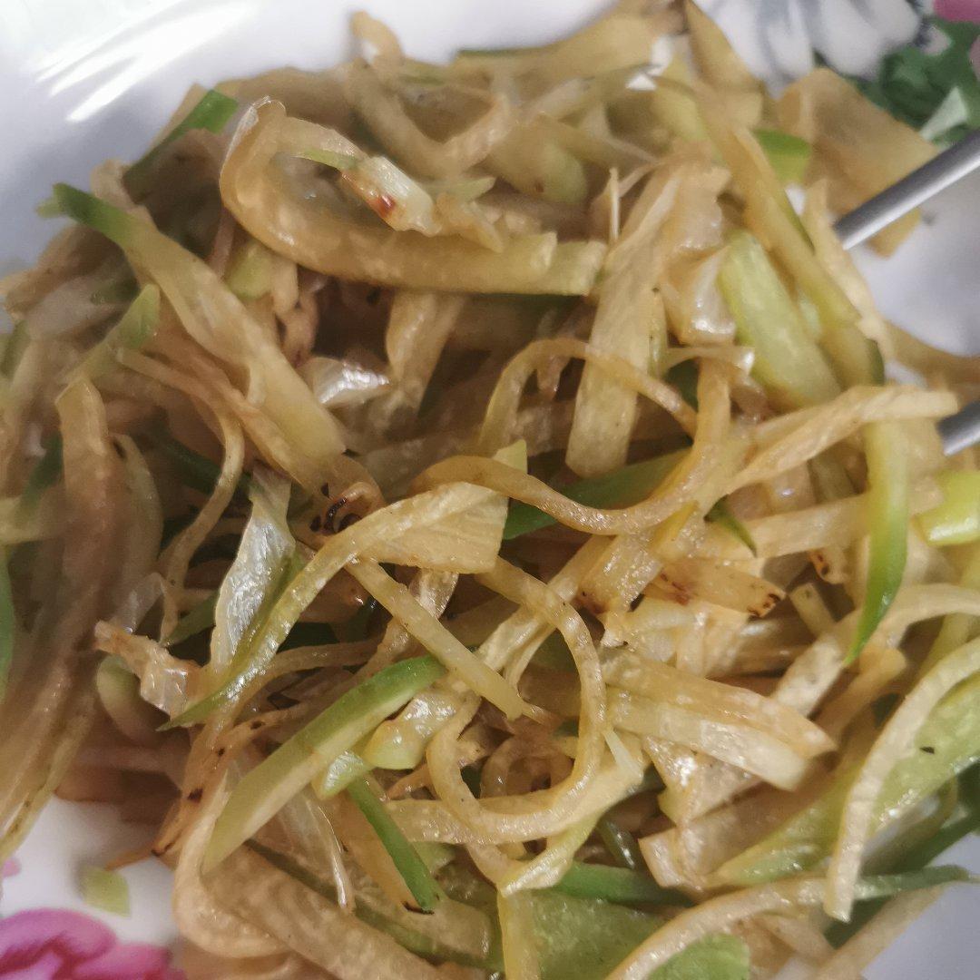 超级下饭的香菜萝卜丝