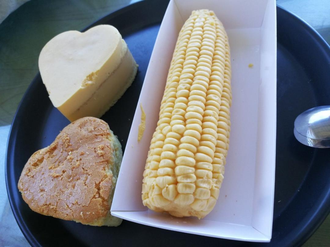 only-11做的网红甜品芒果味玉米慕斯