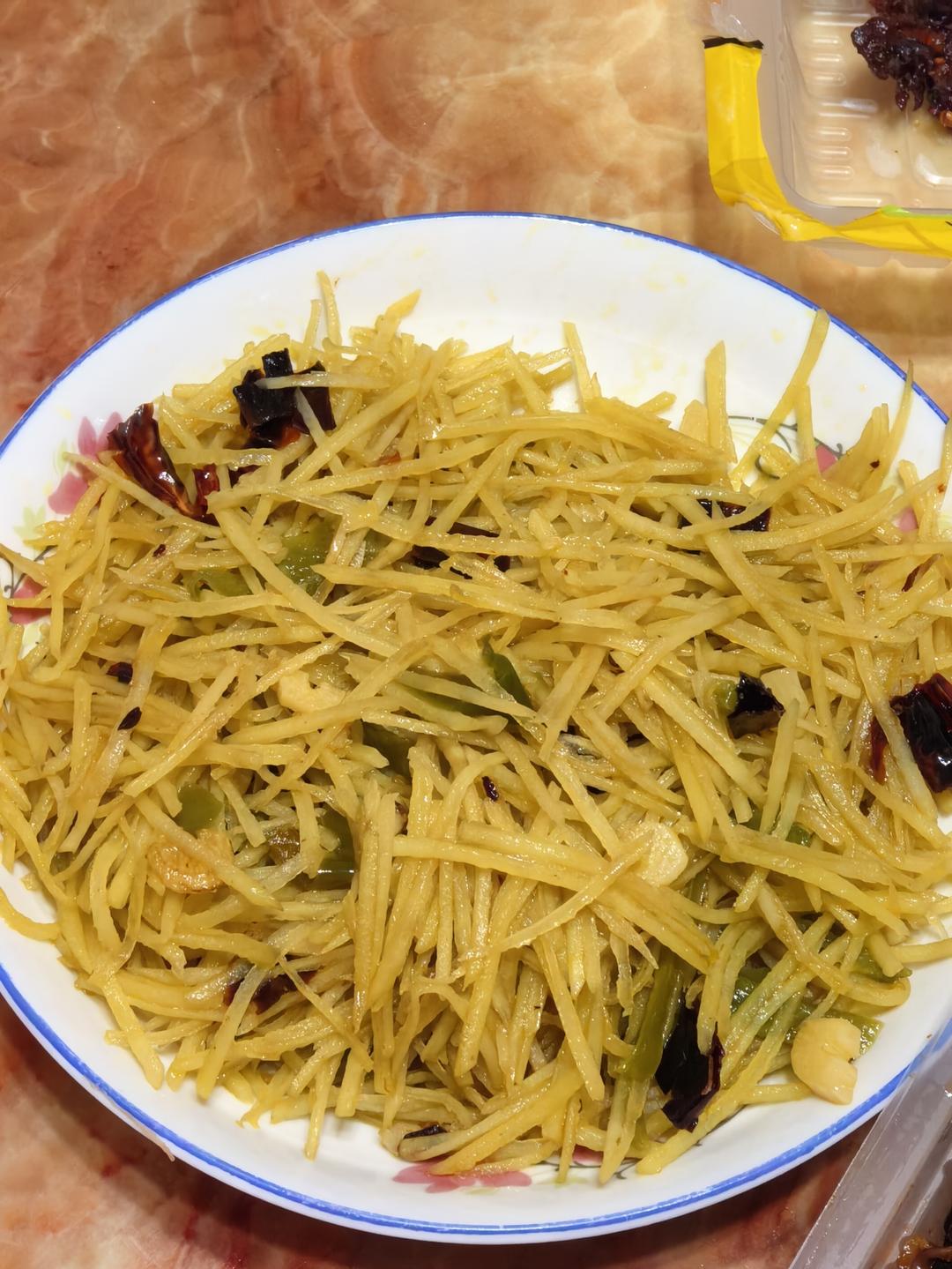 酸辣土豆丝的家常做法 超级下饭