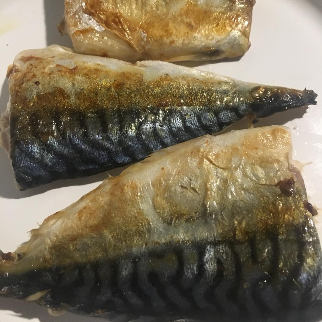 日式盐烤青花鱼