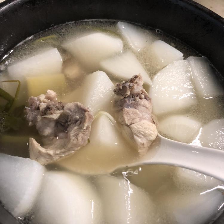 排骨萝卜汤