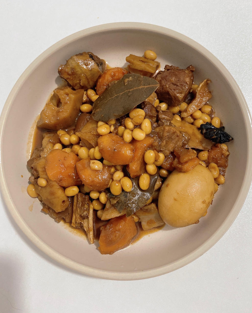 黄豆炖猪手