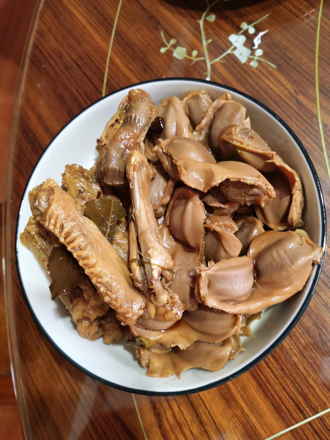 ㊙️年味‼️辣椒酱烧腊鸭翅‼️吮指回味