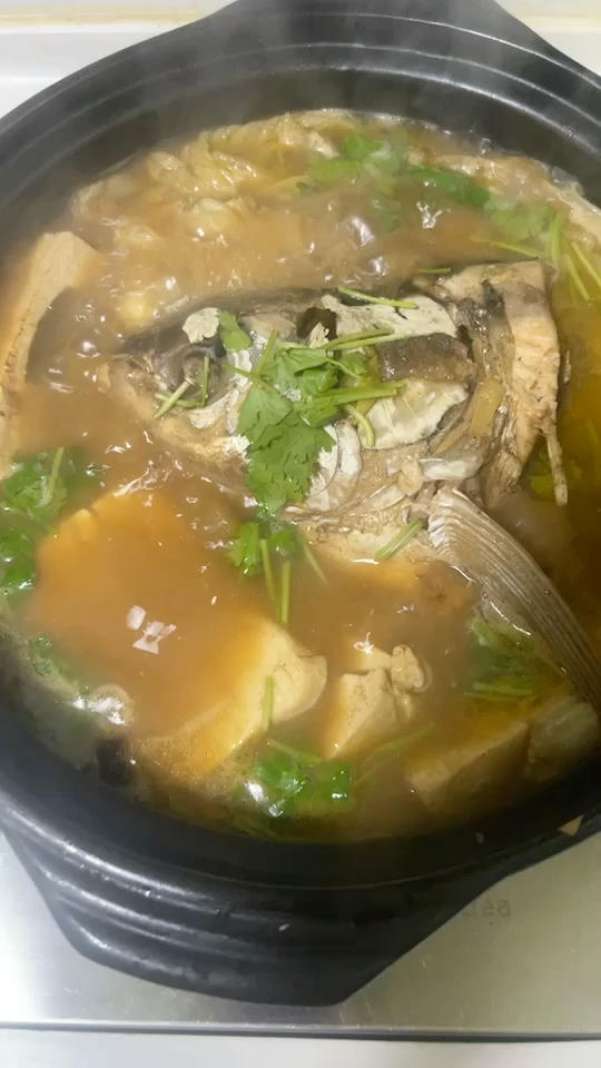 红烧鱼头豆腐